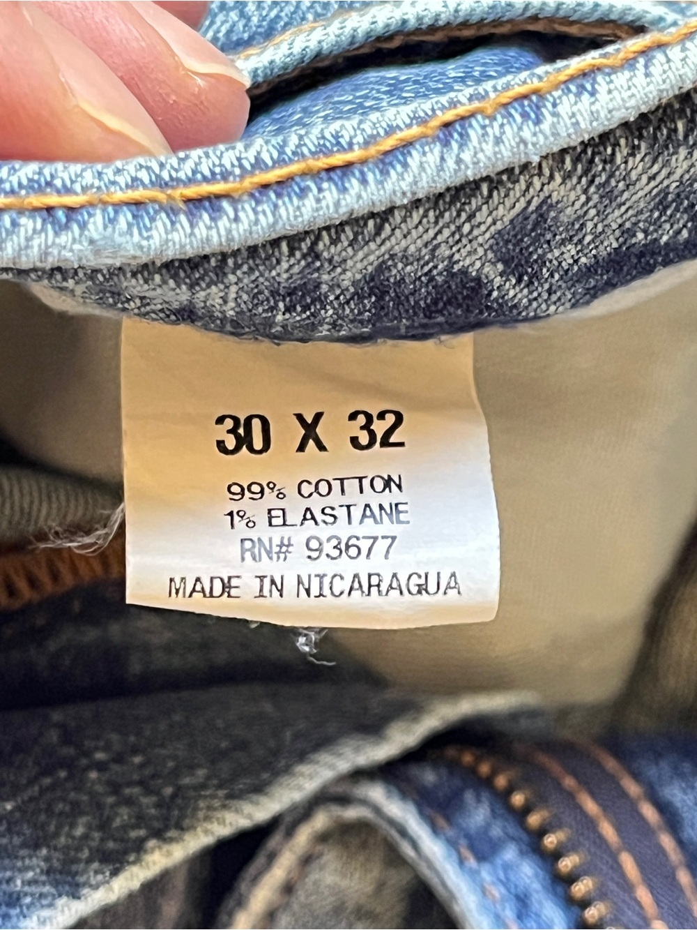 Arizona Jean Company Women's Straight Leg Jeans in Light Blue Wash - Picture 2 of 6
